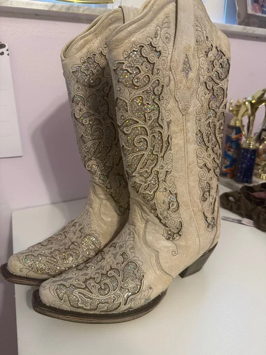 Corral White Embellished Leather Western Knee-High Boots - Picture 3 of 7